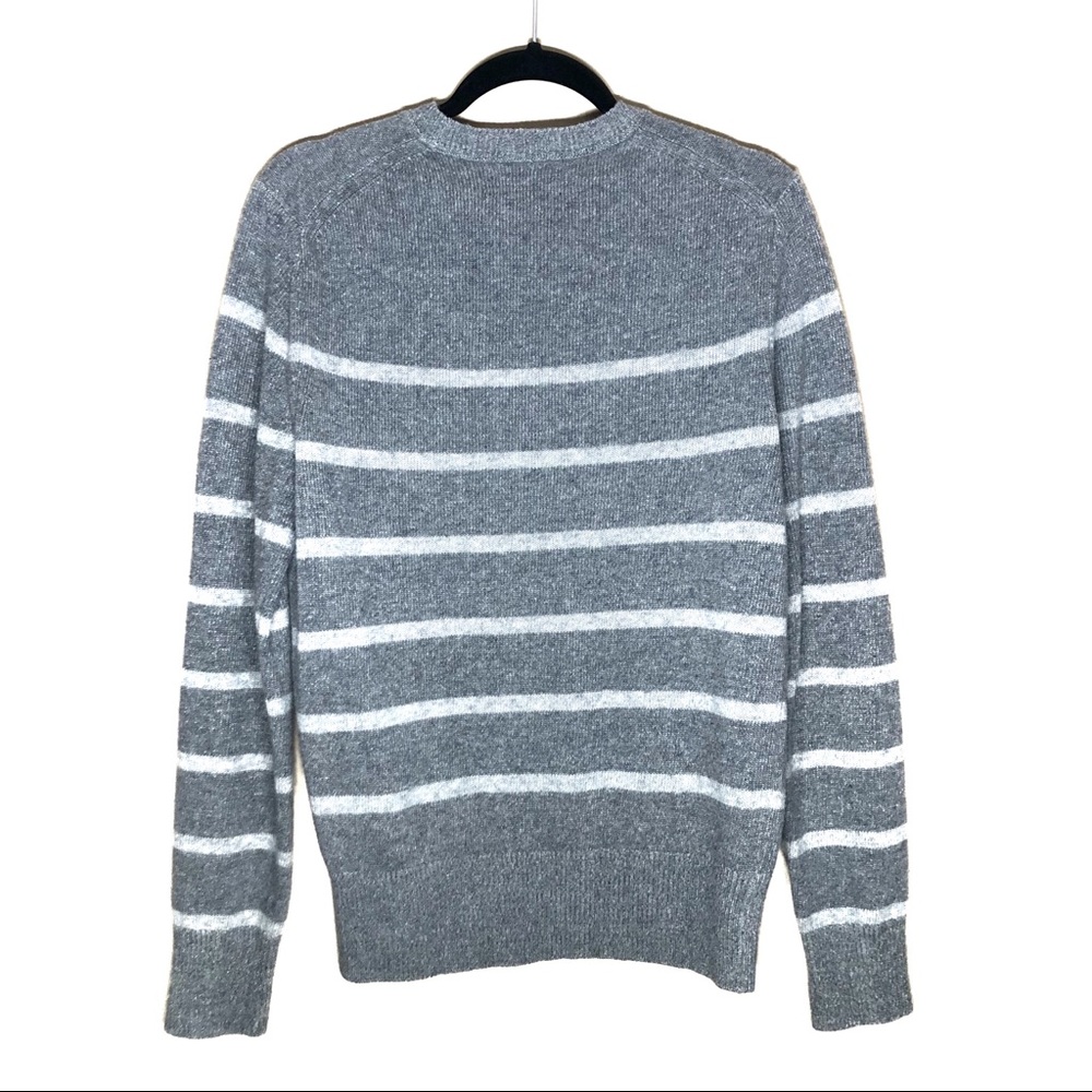 ✨SOLD✨Banana Republic Italian Wool Sweater - Picture 2 of 4